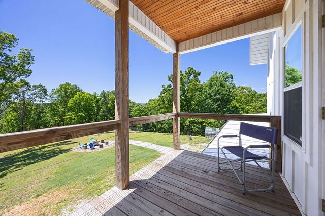15933 Railroad Cut Road, Rogers, AR 72756