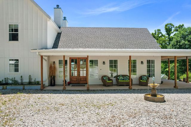 15933 Railroad Cut Road, Rogers, AR 72756