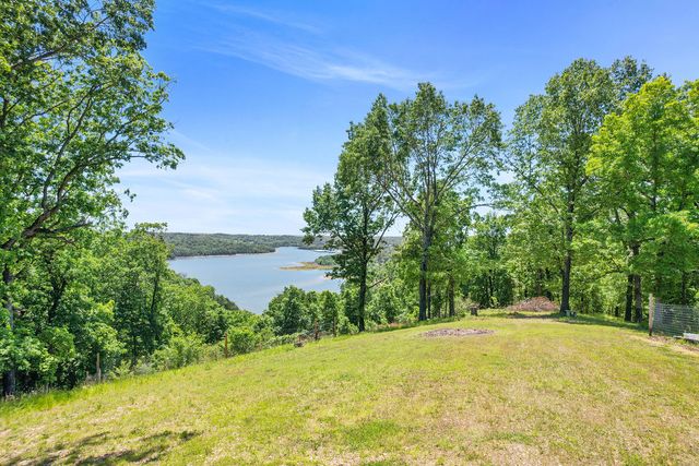 15933 Railroad Cut Road, Rogers, AR 72756