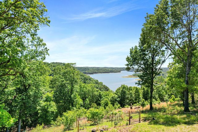 15933 Railroad Cut Road, Rogers, AR 72756