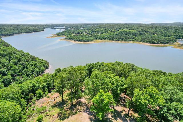 15933 Railroad Cut Road, Rogers, AR 72756