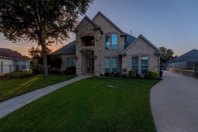 2 Pond View Court, Mansfield, TX 76063