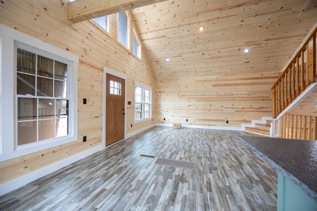 433 Woodlands Way, Russell Springs, KY 42642