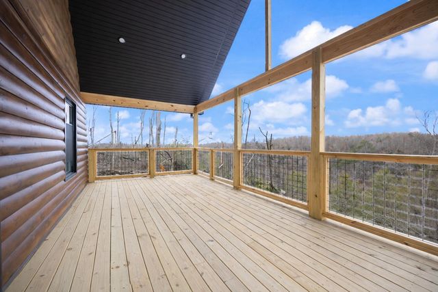 433 Woodlands Way, Russell Springs, KY 42642