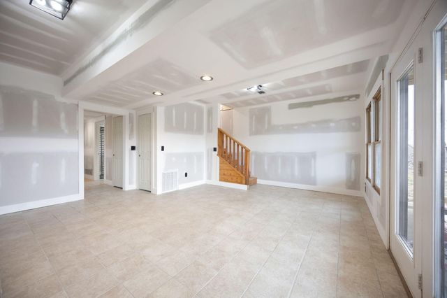 433 Woodlands Way, Russell Springs, KY 42642