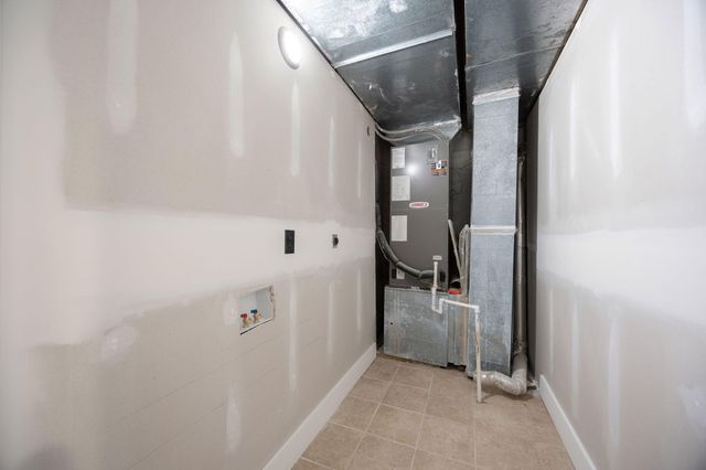 433 Woodlands Way, Russell Springs, KY 42642