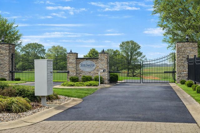 433 Woodlands Way, Russell Springs, KY 42642