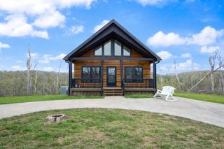 433 Woodlands Way, Russell Springs, KY 42642