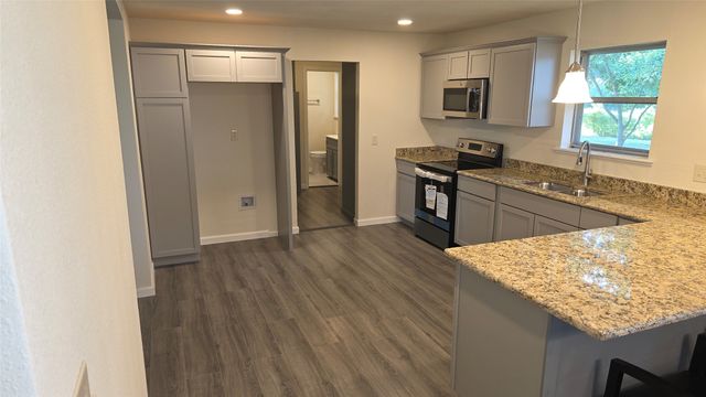 1664 HWY 56 E, Bonham, TX 75418