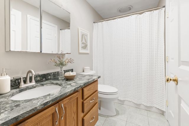 70 Sylvan St 70, Melrose, MA 02176