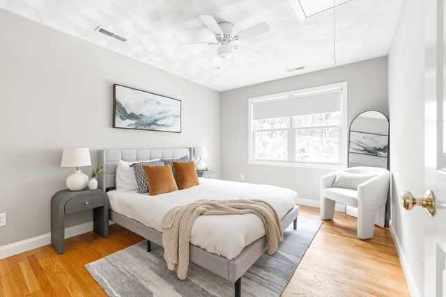 70 Sylvan St 70, Melrose, MA 02176