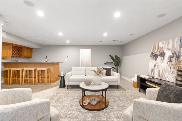 70 Sylvan St 70, Melrose, MA 02176