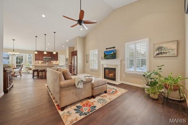 16164 Amber Vista Drive, Ballwin, MO 63021