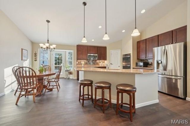 16164 Amber Vista Drive, Ballwin, MO 63021