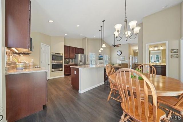 16164 Amber Vista Drive, Ballwin, MO 63021