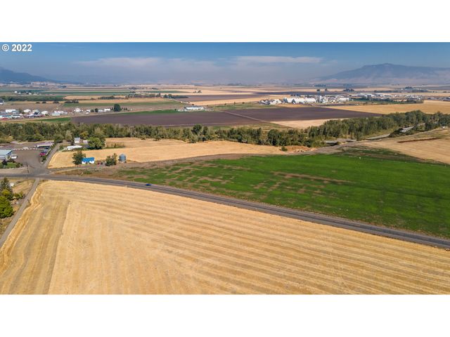 61993 QUAIL Rd, La Grande, OR 97850