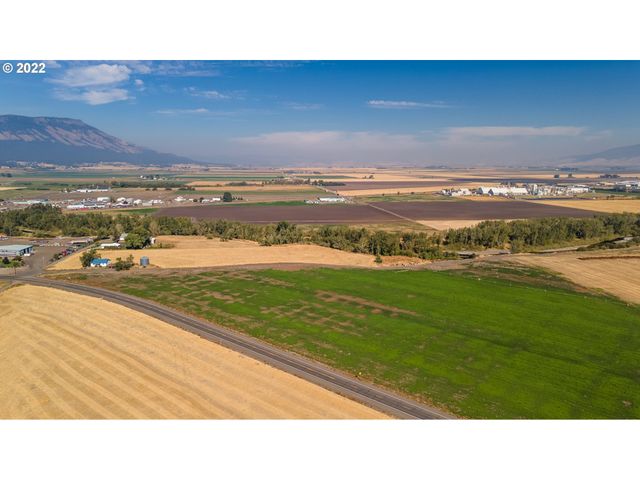 61993 QUAIL Rd, La Grande, OR 97850