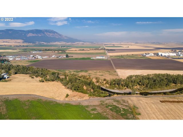 61993 QUAIL Rd, La Grande, OR 97850