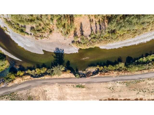 61993 QUAIL Rd, La Grande, OR 97850