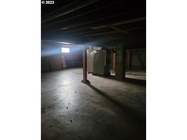 61993 QUAIL Rd, La Grande, OR 97850