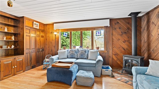 145 Massasoit Drive, Warwick, RI 02888