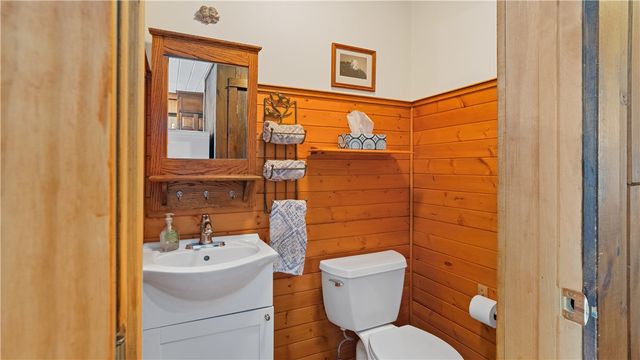 145 Massasoit Drive, Warwick, RI 02888