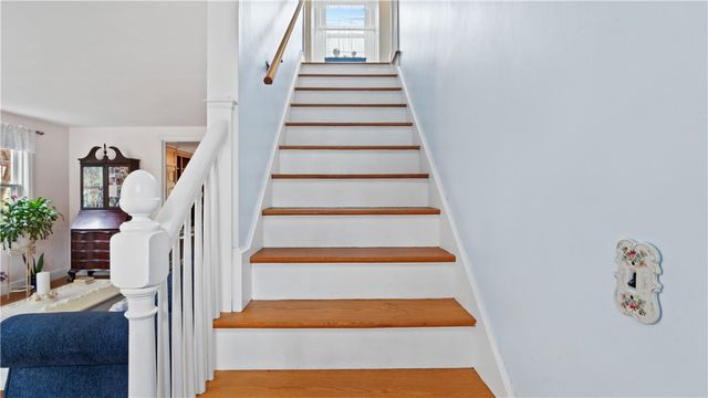 145 Massasoit Drive, Warwick, RI 02888