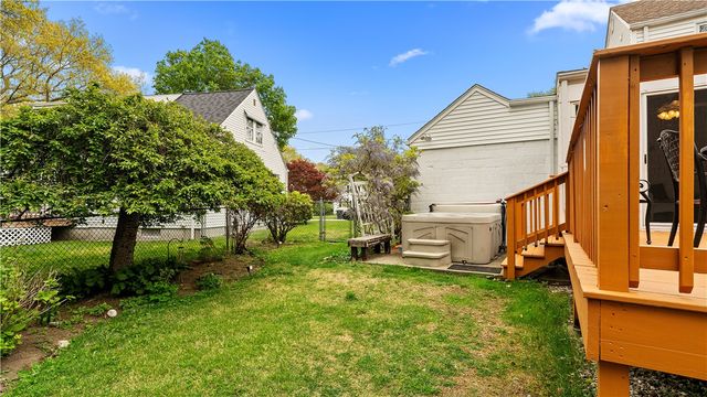 145 Massasoit Drive, Warwick, RI 02888