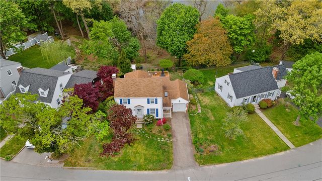 145 Massasoit Drive, Warwick, RI 02888