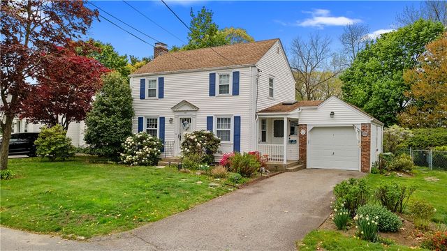 145 Massasoit Drive, Warwick, RI 02888