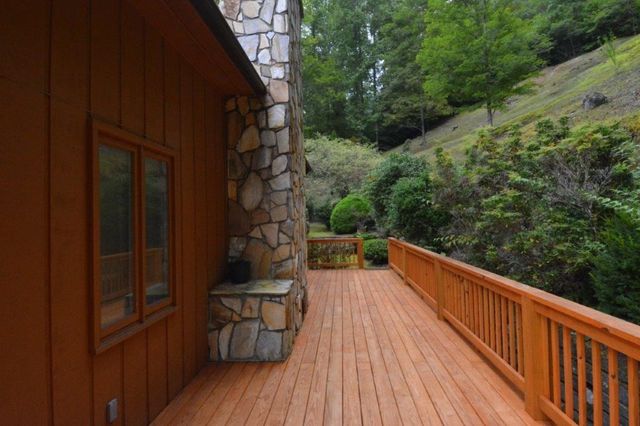 1620 E Buffalo Road, Robbinsville, NC 28771