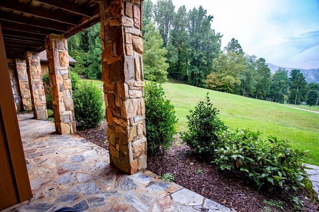 1620 E Buffalo Road, Robbinsville, NC 28771