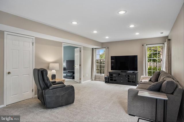 31 CHELSEA RD, Mount Holly, NJ 08060