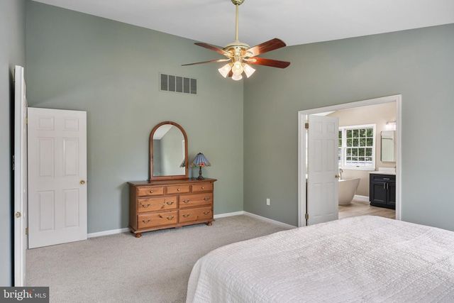 31 CHELSEA RD, Mount Holly, NJ 08060