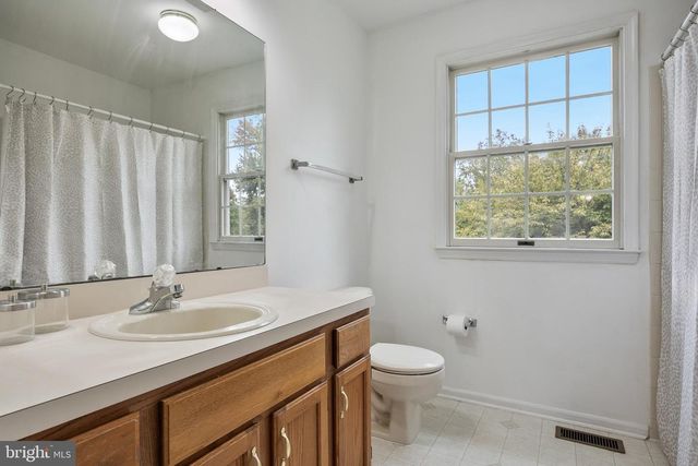 31 CHELSEA RD, Mount Holly, NJ 08060