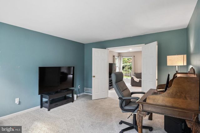 31 CHELSEA RD, Mount Holly, NJ 08060