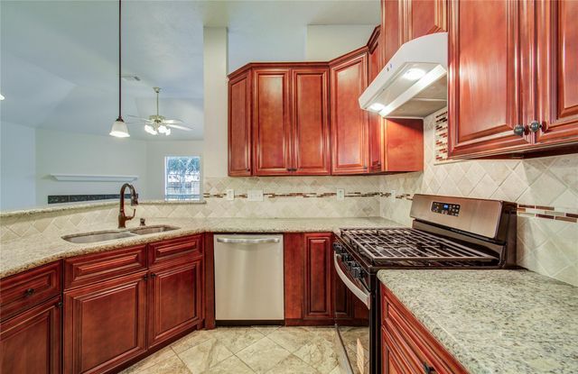 11906 Oakner Drive, Tomball, TX 77377