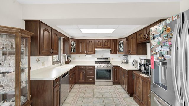 649 W 128th Court, Crown Point, IN 46307