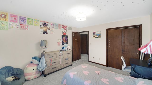 649 W 128th Court, Crown Point, IN 46307