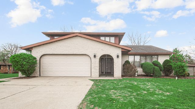 649 W 128th Court, Crown Point, IN 46307