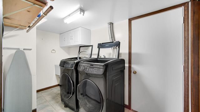649 W 128th Court, Crown Point, IN 46307