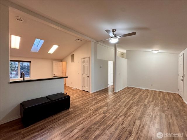 91 N Gadwall Place N, Hoodsport, WA 98548