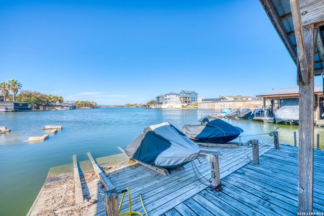 806 Highcrest Dr Apt 13, Granite Shoals, TX 78654