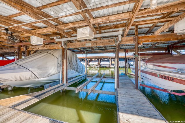 806 Highcrest Dr Apt 13, Granite Shoals, TX 78654