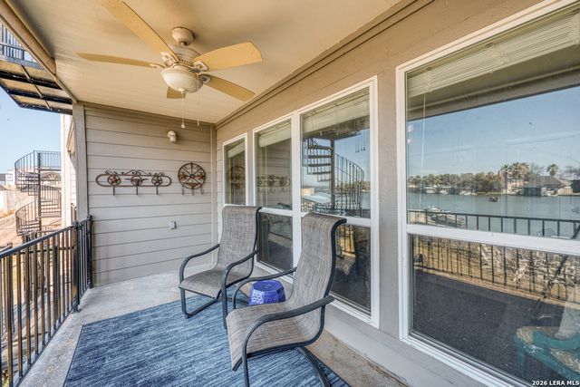 806 Highcrest Dr Apt 13, Granite Shoals, TX 78654