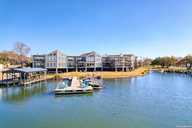 806 Highcrest Dr Apt 13, Granite Shoals, TX 78654