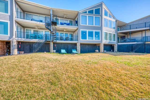 806 Highcrest Dr Apt 13, Granite Shoals, TX 78654