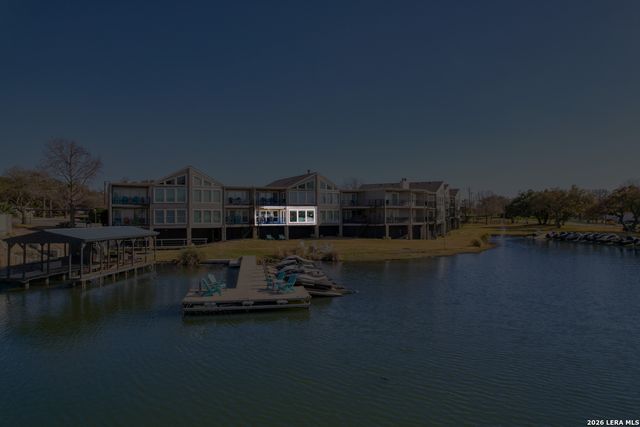 806 Highcrest Dr Apt 13, Granite Shoals, TX 78654