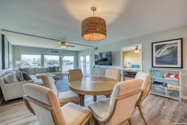 806 Highcrest Dr Apt 13, Granite Shoals, TX 78654