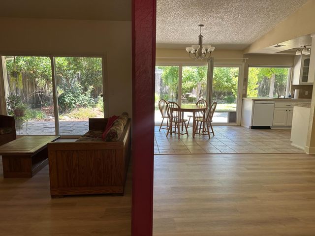 5727 Muldrow, Sacramento, CA 95841